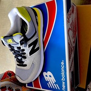 NEW BALANCE 574/ US WOMENS 8